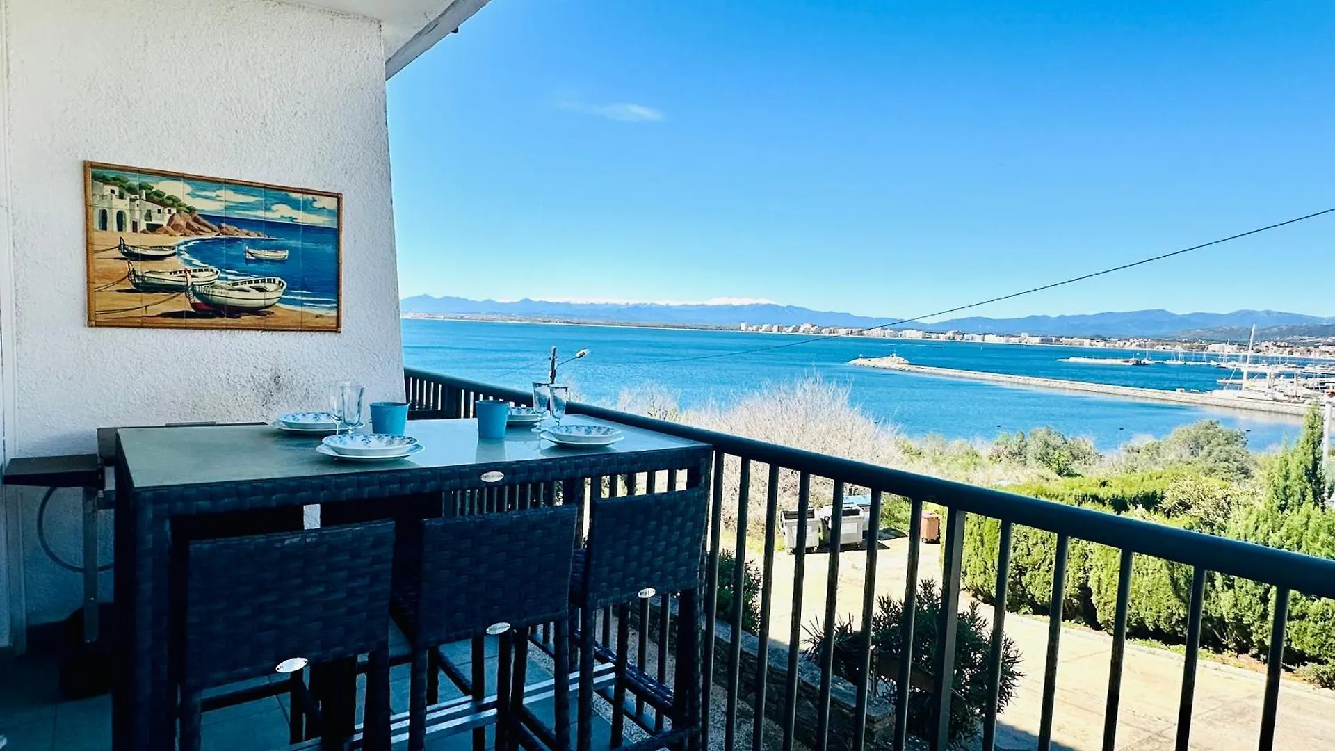 Global Immo 4081 Rosa Mar Apartman Roses