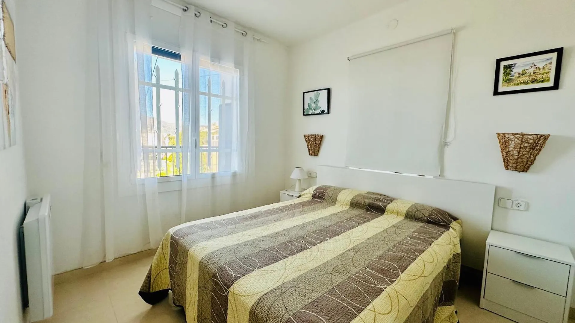 Global Immo 4081 Rosa Mar Apartman Roses